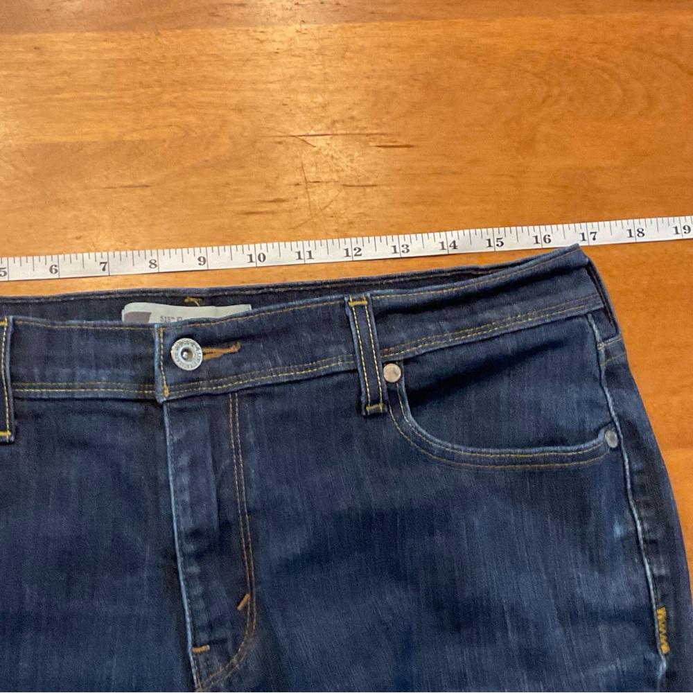 Levi Boot Cut 515 Jeans with back flap pockets and rare single "R" red tag.  14. - Picture 7 of 15